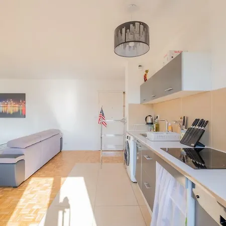 ☀ Sunny Flat With Balcony ☀ 아파트 *